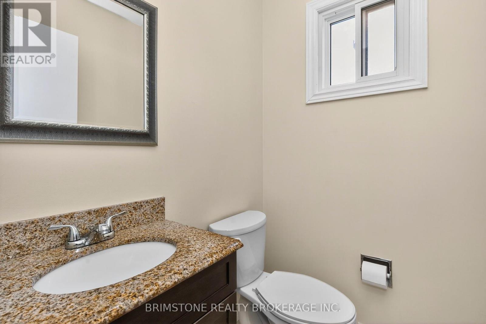 16 Northgate Drive, Bradford West Gwillimbury, Ontario  L3Z 2H5 - Photo 17 - N12393710