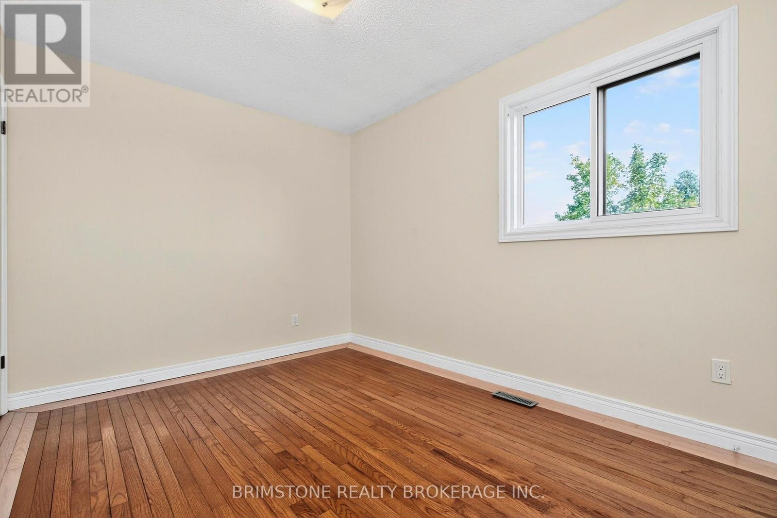 16 Northgate Drive, Bradford West Gwillimbury, Ontario  L3Z 2H5 - Photo 22 - N12393710