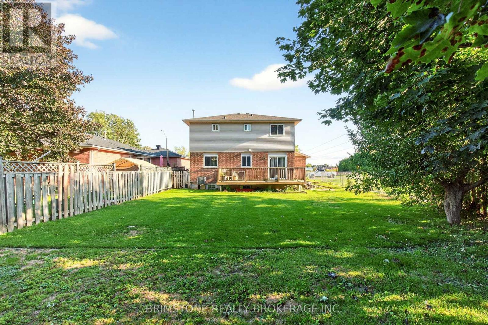 16 Northgate Drive, Bradford West Gwillimbury, Ontario  L3Z 2H5 - Photo 35 - N12393710