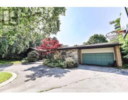 130 MONSHEEN DRIVE, Vaughan, Ontario