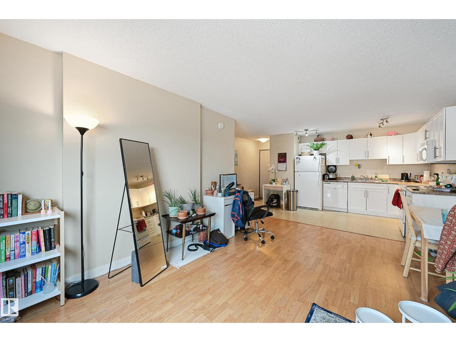 #901 9710 105 St Nw, Edmonton, Alberta  T5K 1A4 - Photo 8 - E4456996