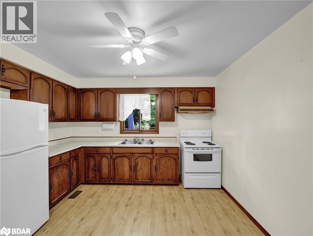 11 Glenda Street, Simcoe, Ontario  N3Y 4T3 - Photo 3 - 40753429