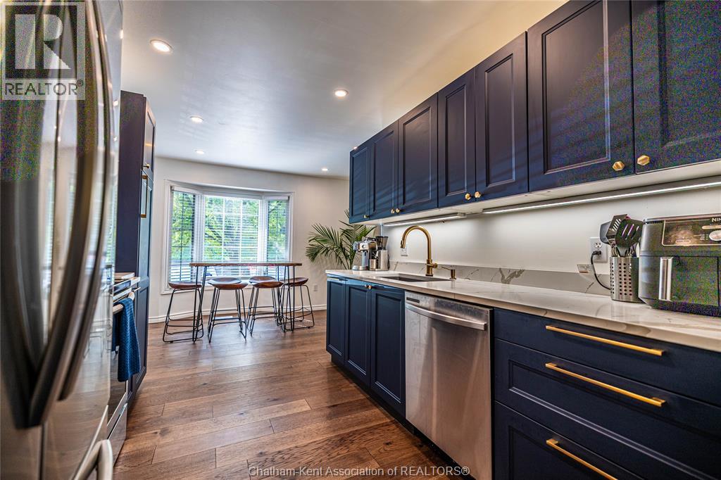 Photo 10 of 42 for 70 Chapman Court Unit# 53