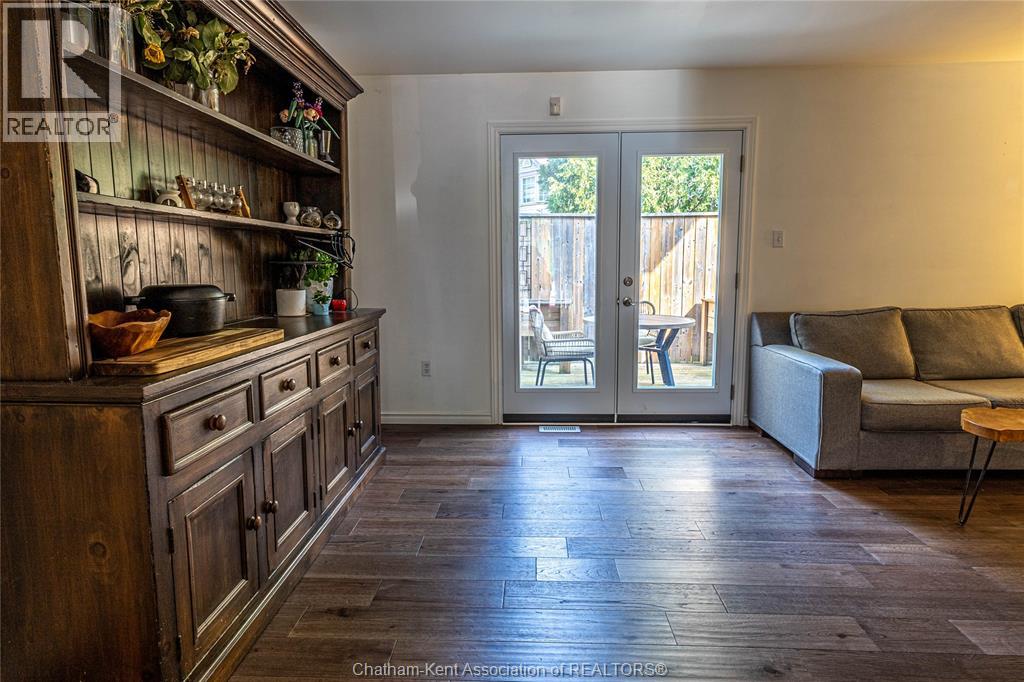 Photo 15 of 42 for 70 Chapman Court Unit# 53