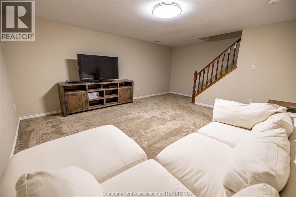 Photo 33 of 42 for 70 Chapman Court Unit# 53