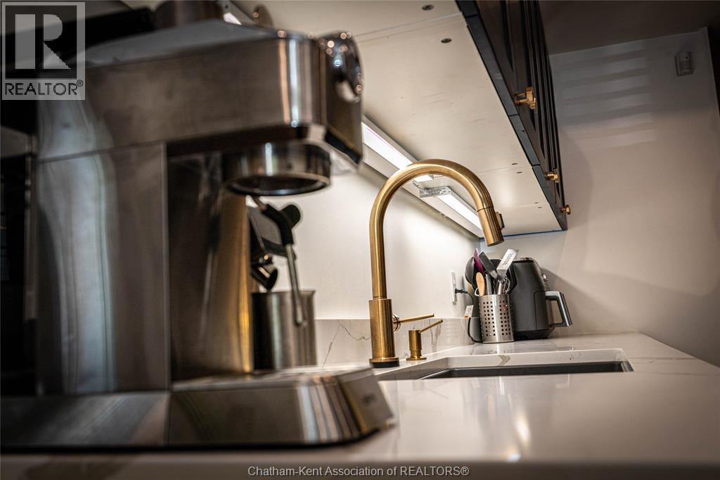 Photo 9 of 42 for 70 Chapman Court Unit# 53