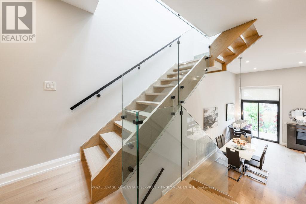 105 Tenth Street, Toronto, Ontario  M8V 3E9 - Photo 14 - W12393561