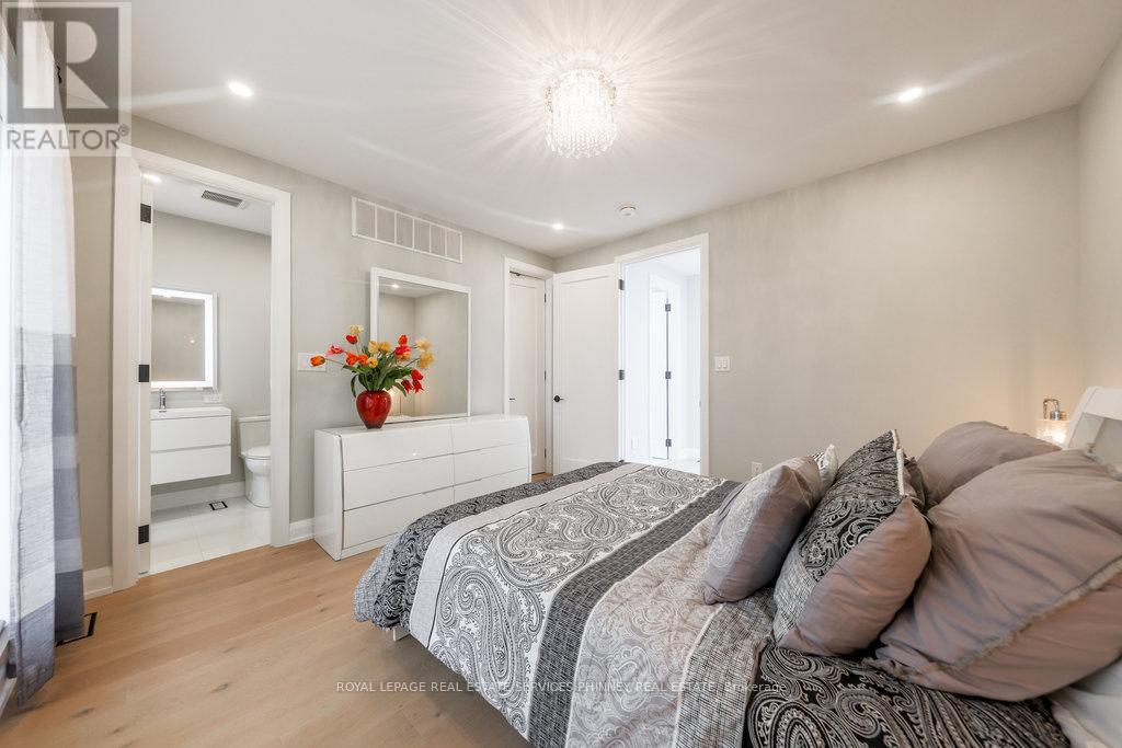 105 Tenth Street, Toronto, Ontario  M8V 3E9 - Photo 22 - W12393561