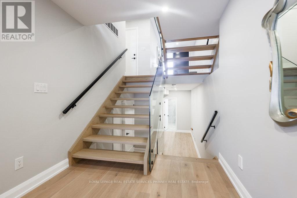 105 Tenth Street, Toronto, Ontario  M8V 3E9 - Photo 27 - W12393561