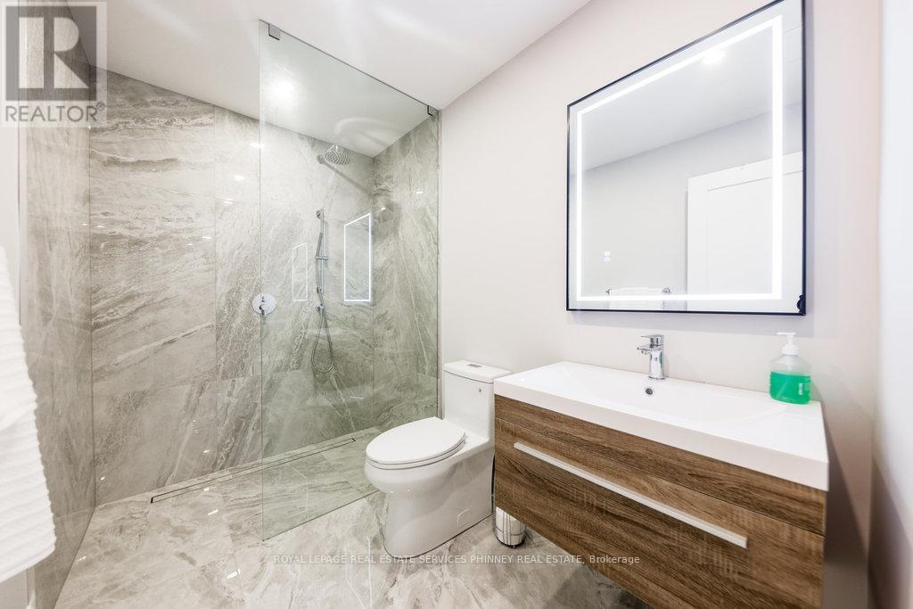 105 Tenth Street, Toronto, Ontario  M8V 3E9 - Photo 33 - W12393561
