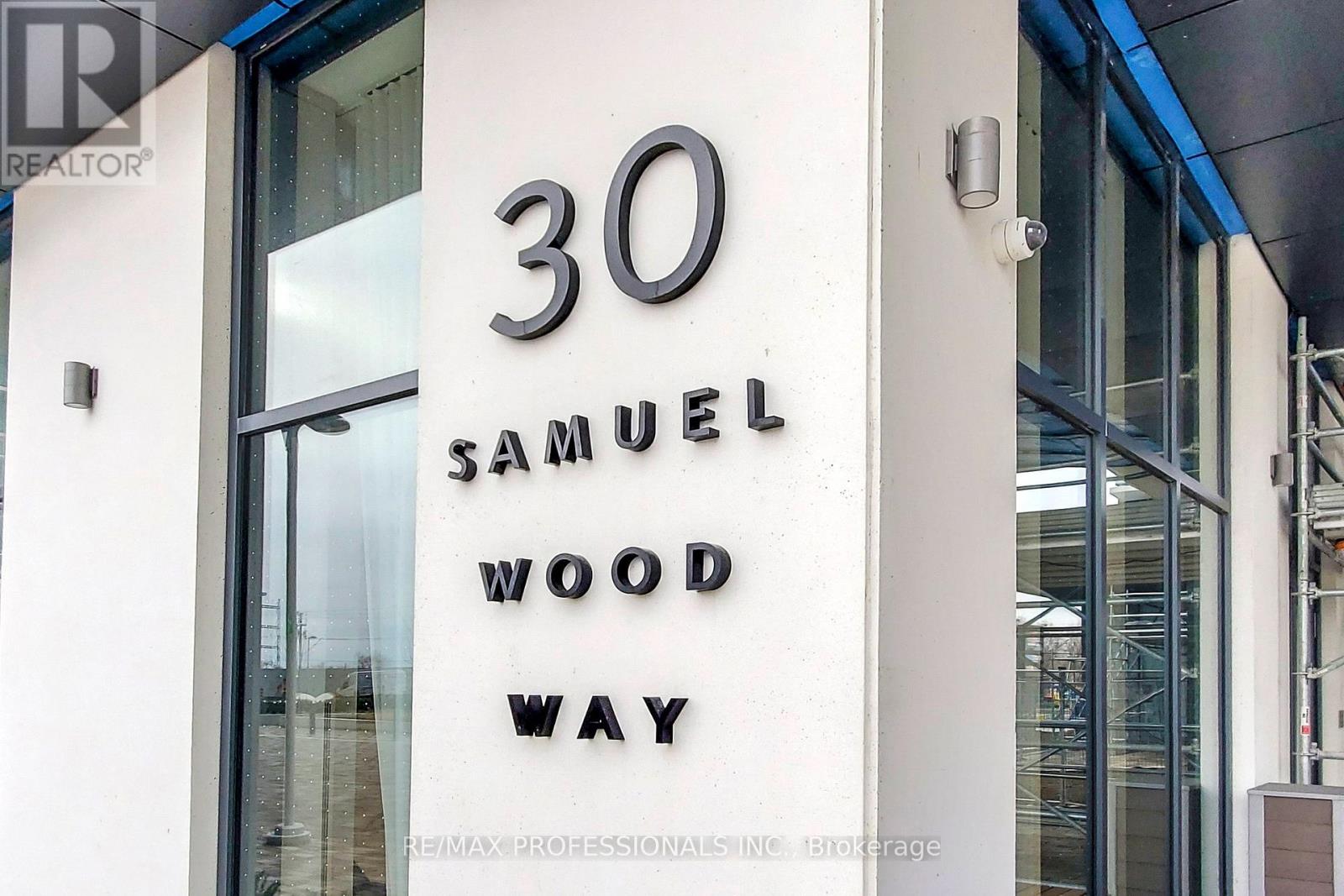 803 - 30 Samuel Wood Way, Toronto, Ontario  M9B 1B1 - Photo 2 - W12393602