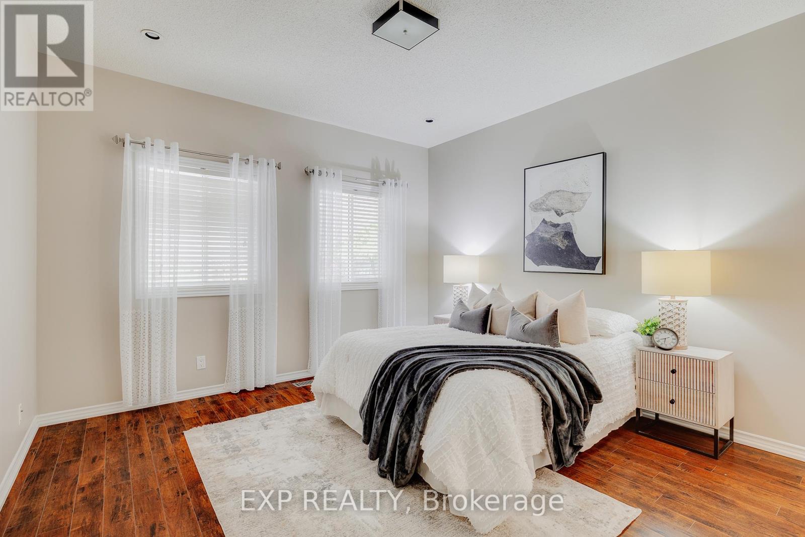633 Avonwick Avenue, Mississauga (Hurontario), Ontario  L5R 3N9 - Photo 22 - W12393698