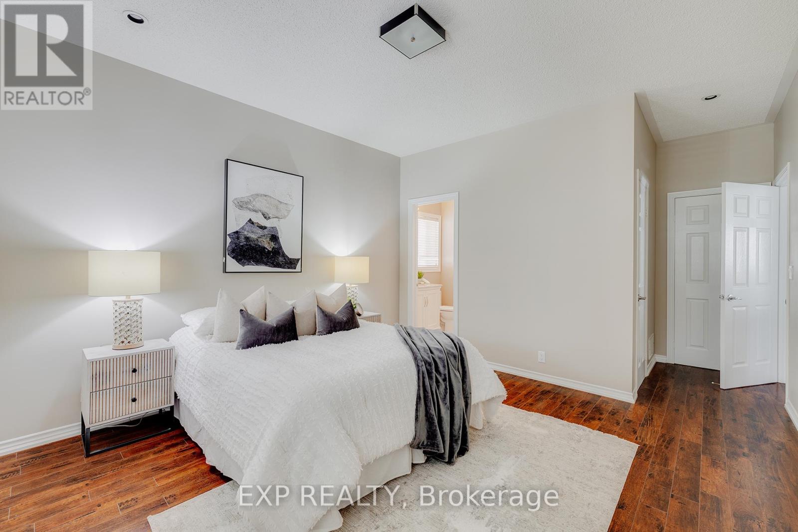 633 Avonwick Avenue, Mississauga (Hurontario), Ontario  L5R 3N9 - Photo 23 - W12393698