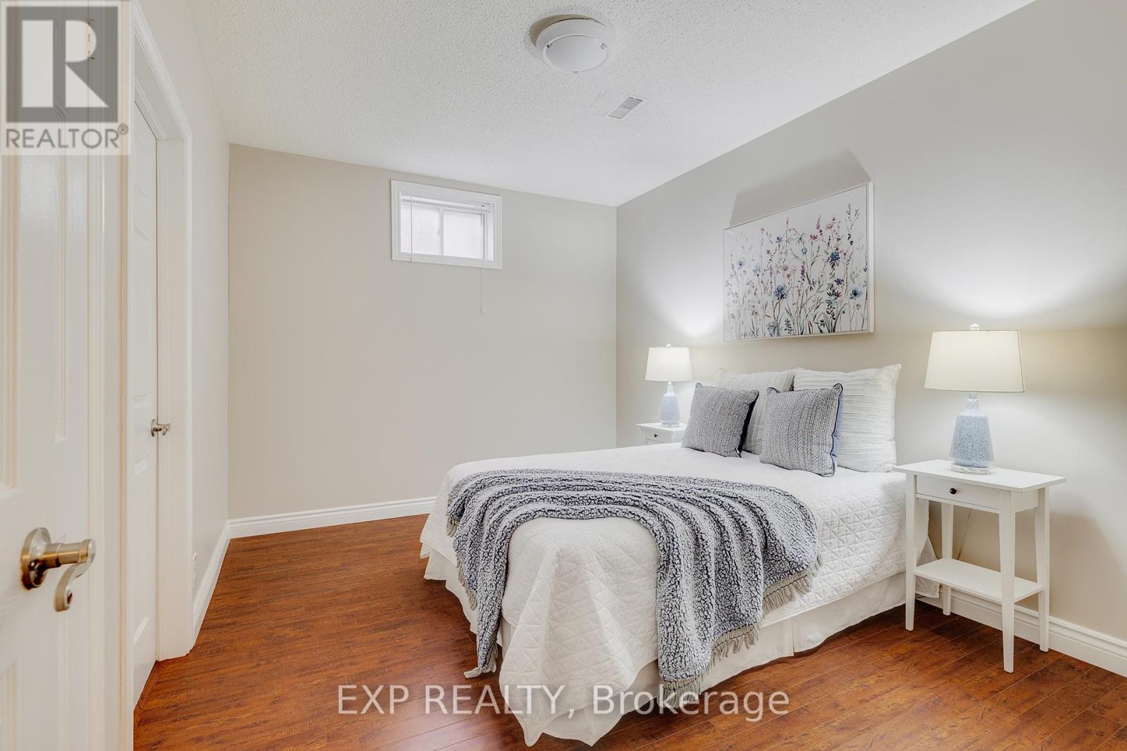 633 Avonwick Avenue, Mississauga (Hurontario), Ontario  L5R 3N9 - Photo 31 - W12393698