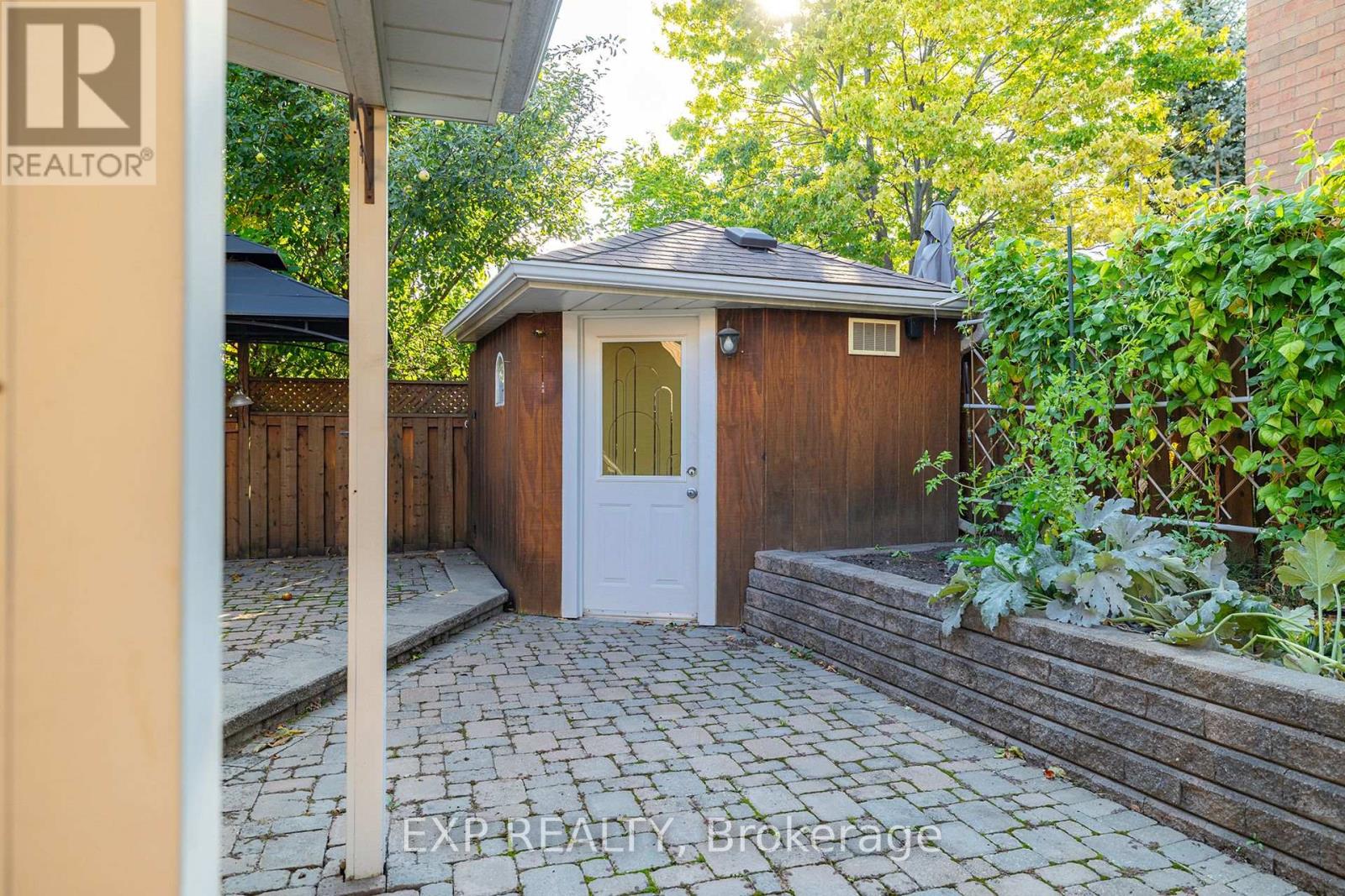 633 Avonwick Avenue, Mississauga (Hurontario), Ontario  L5R 3N9 - Photo 40 - W12393698