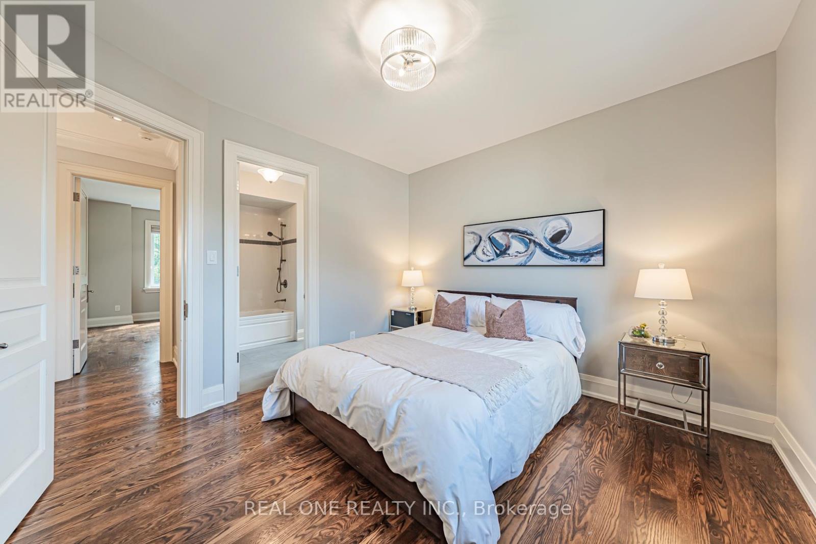 2095 Springfield Road, Mississauga (Sheridan), Ontario  L5K 1C1 - Photo 25 - W12393708