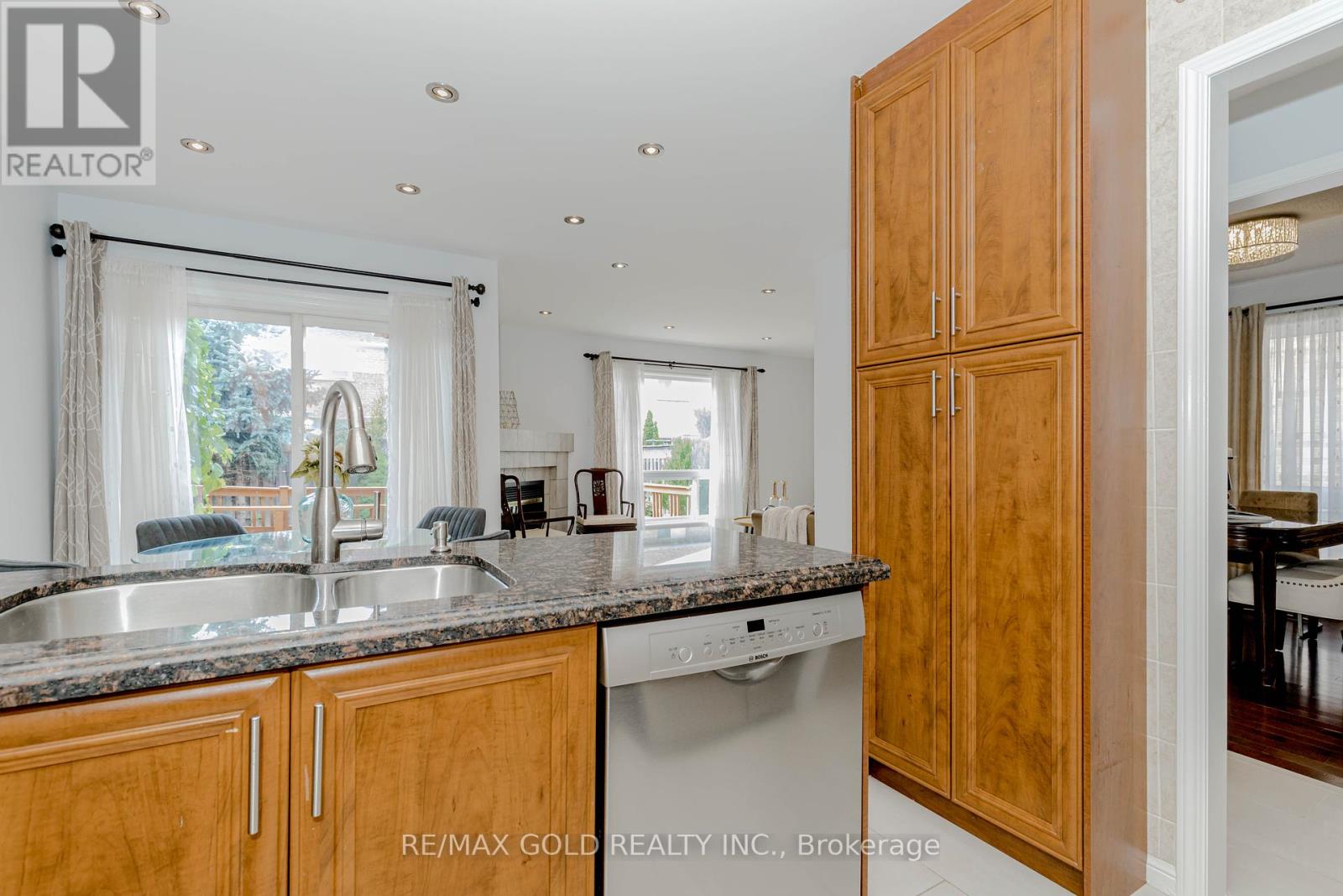 7399 Terragar Boulevard, Mississauga, Ontario  L5N 8G7 - Photo 14 - W12393724