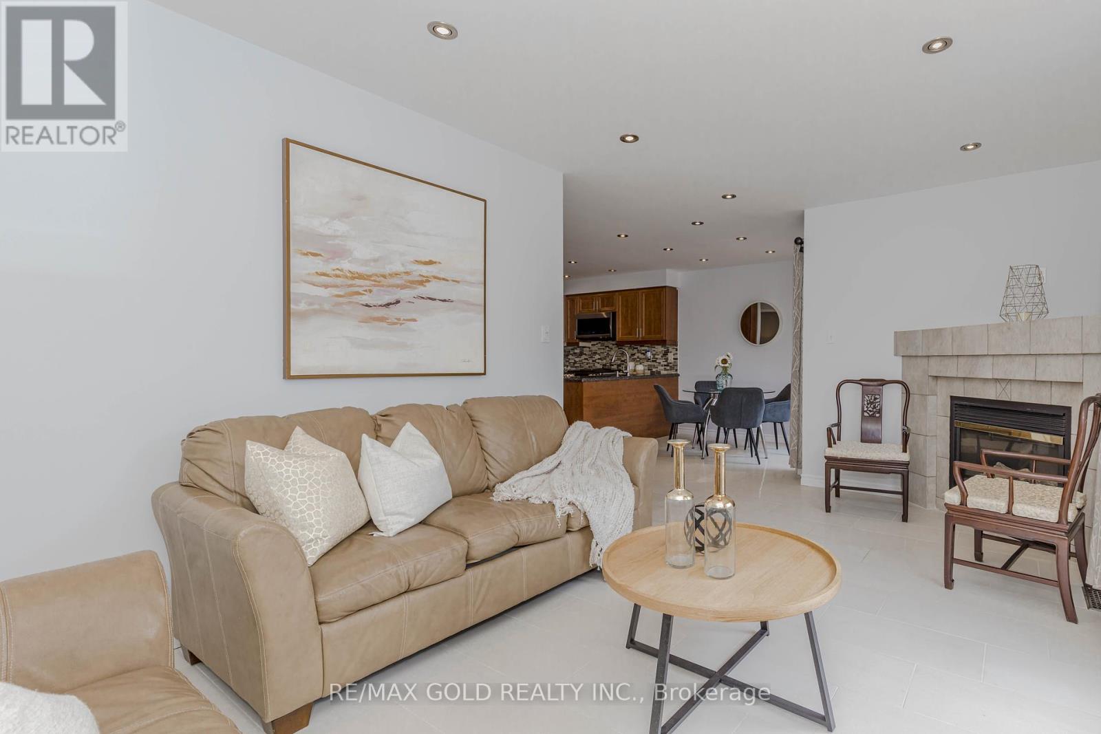 7399 Terragar Boulevard, Mississauga, Ontario  L5N 8G7 - Photo 22 - W12393724