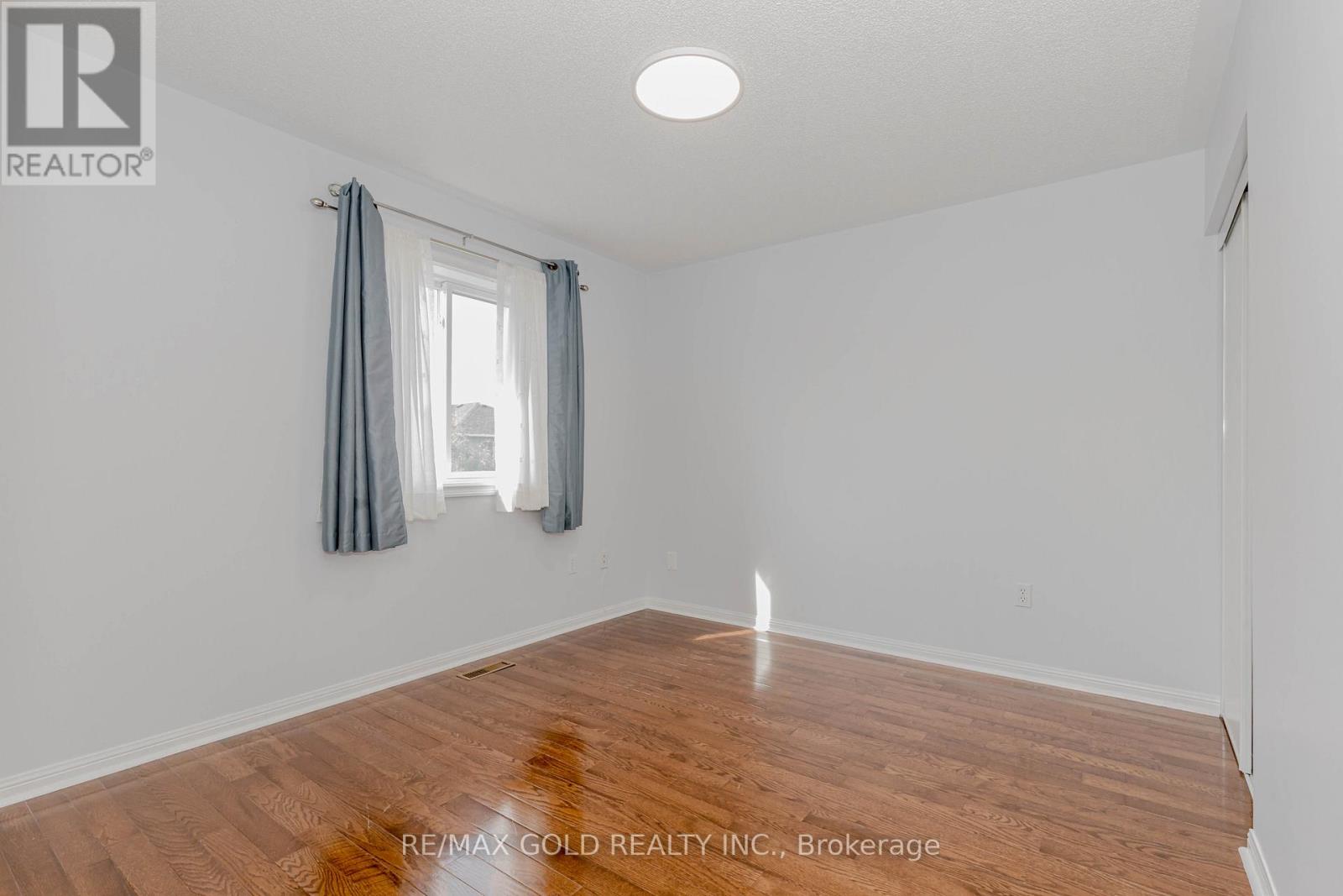 7399 Terragar Boulevard, Mississauga, Ontario  L5N 8G7 - Photo 33 - W12393724