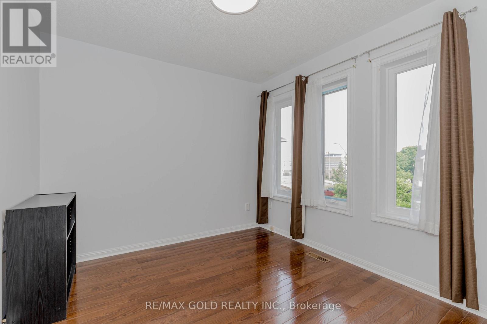 7399 Terragar Boulevard, Mississauga, Ontario  L5N 8G7 - Photo 35 - W12393724