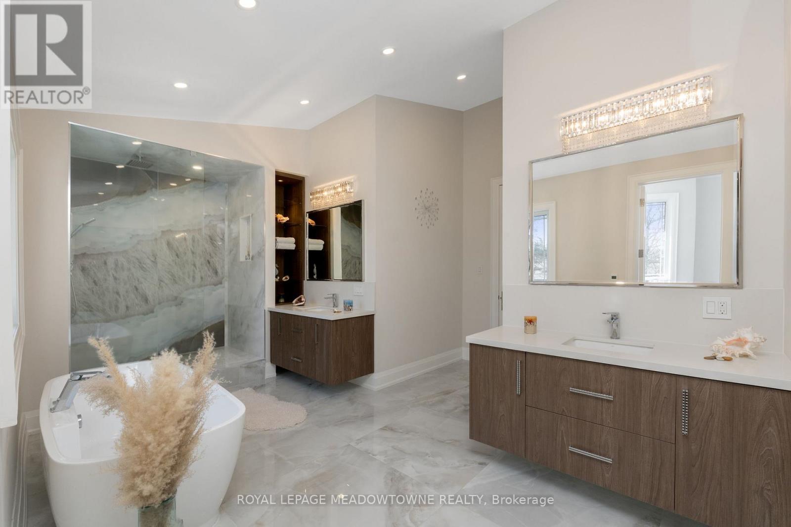 13867 Heritage Road, Caledon, Ontario  L7C 3E9 - Photo 25 - W12393737