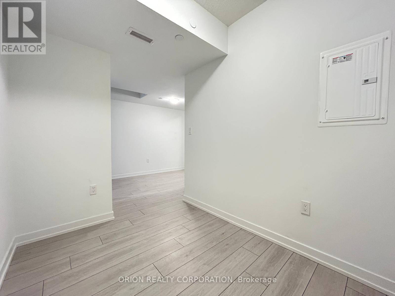 428 - 556 Marlee Avenue, Toronto, Ontario  M6B 0B1 - Photo 5 - W12393750