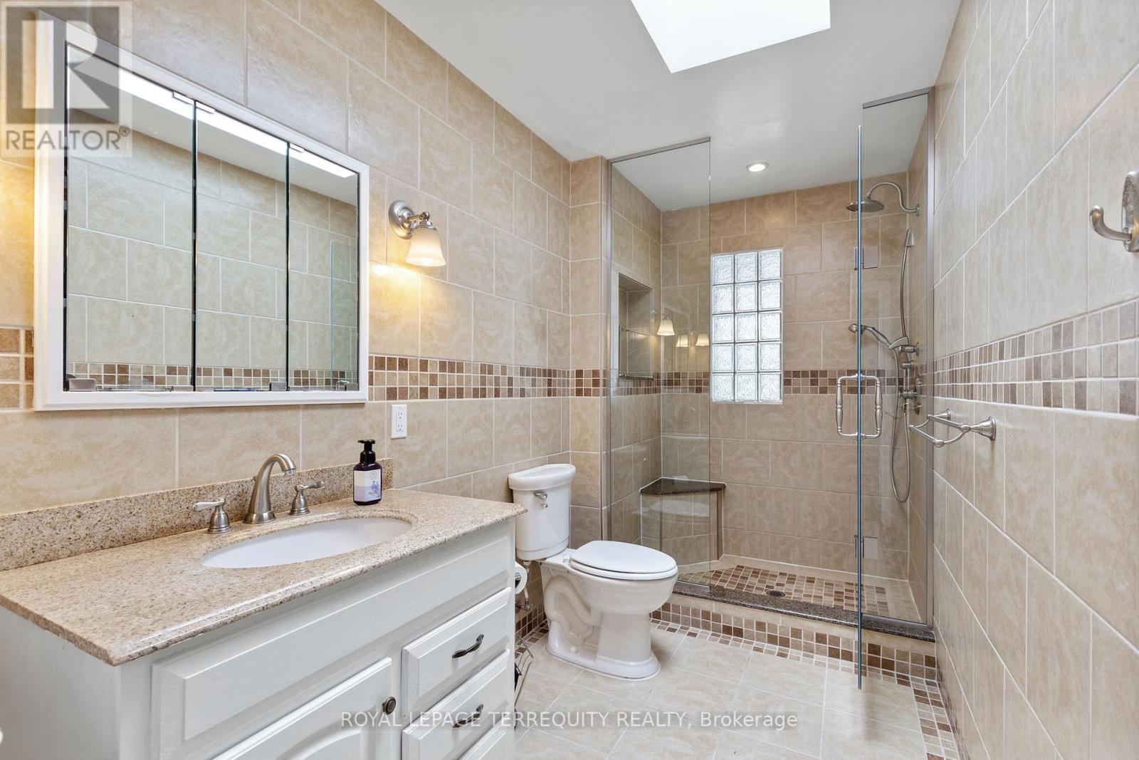 353 Kingsleigh Court, Milton (Om Old Milton), Ontario  L9T 1X6 - Photo 26 - W12393760