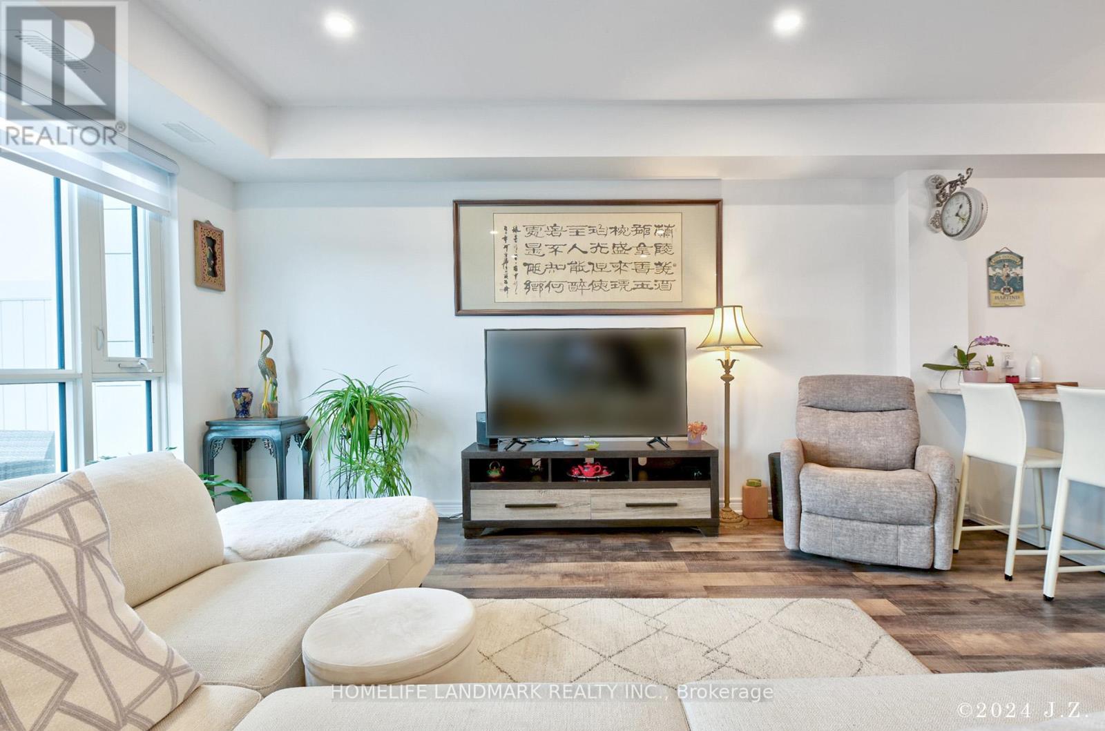 308 - 2370 Khalsa Gate, Oakville, Ontario  L6M 4J2 - Photo 11 - W12393800