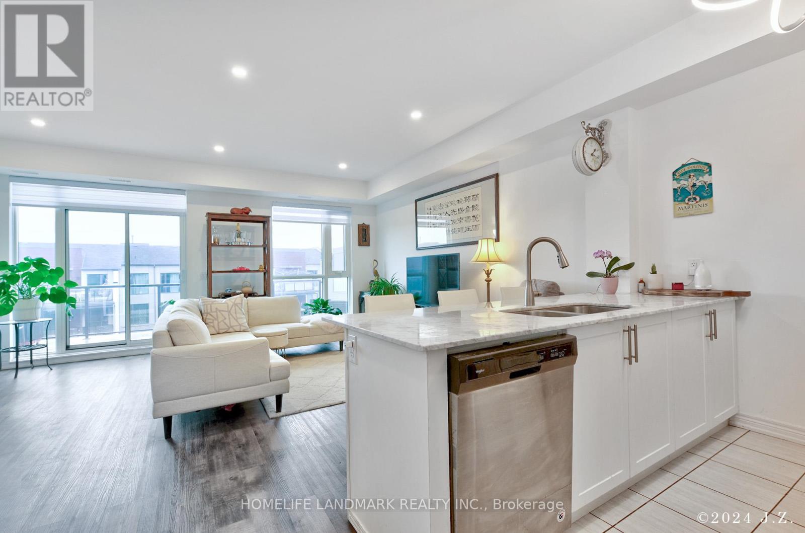 308 - 2370 Khalsa Gate, Oakville, Ontario  L6M 4J2 - Photo 3 - W12393800