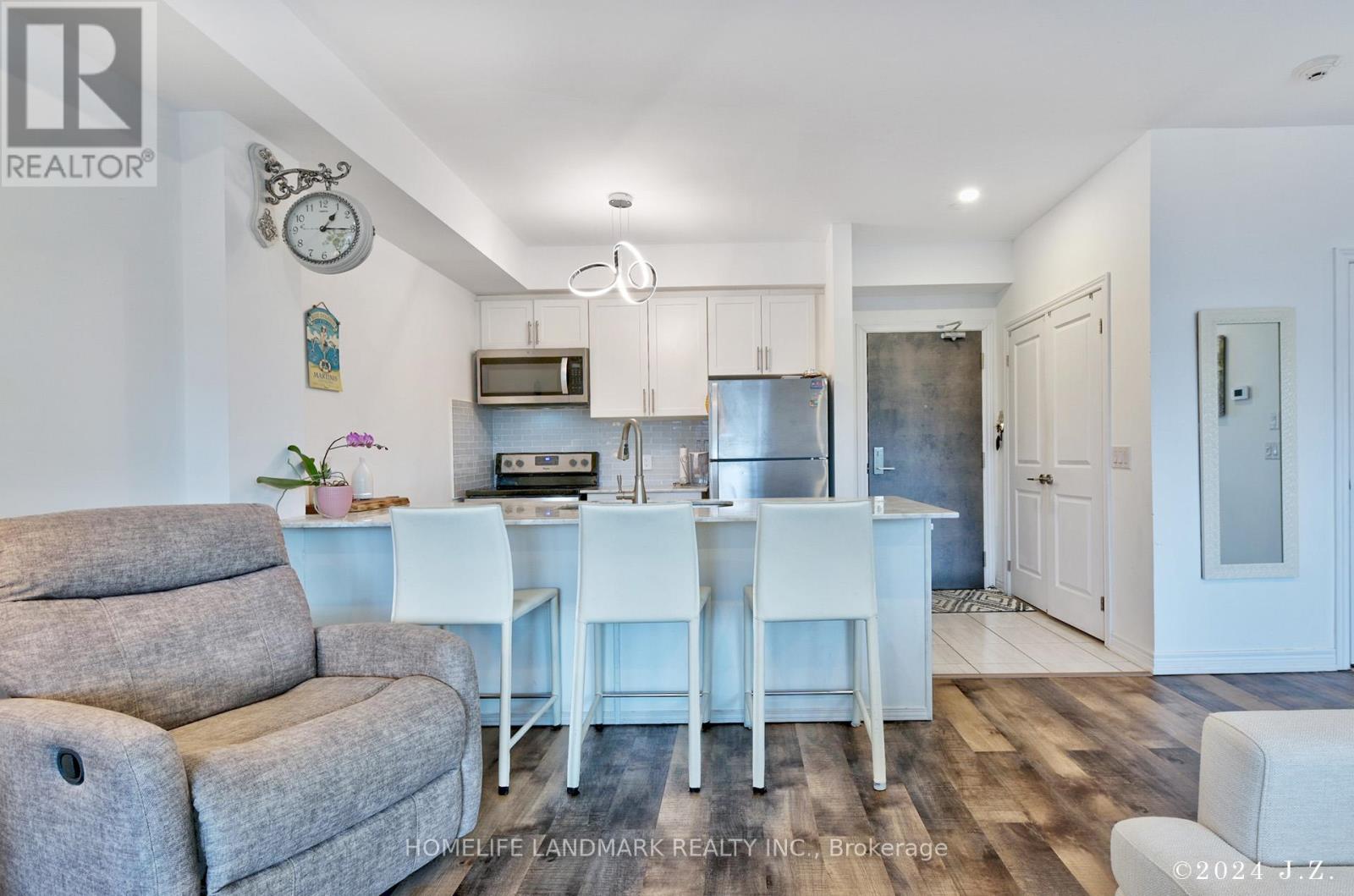 308 - 2370 Khalsa Gate, Oakville, Ontario  L6M 4J2 - Photo 6 - W12393800