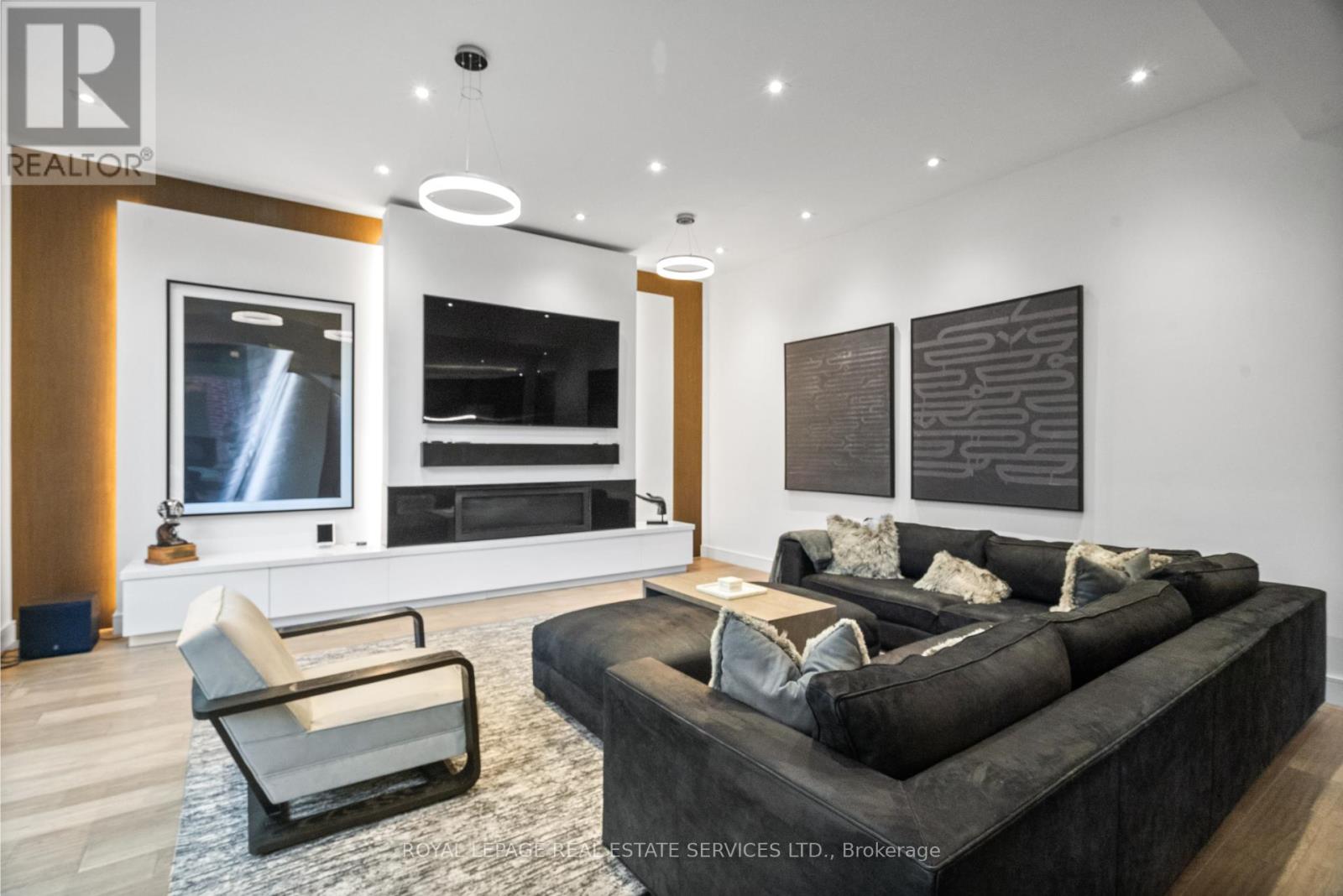 96 Montgomery Road, Toronto, Ontario  M9A 3N5 - Photo 13 - W12393803