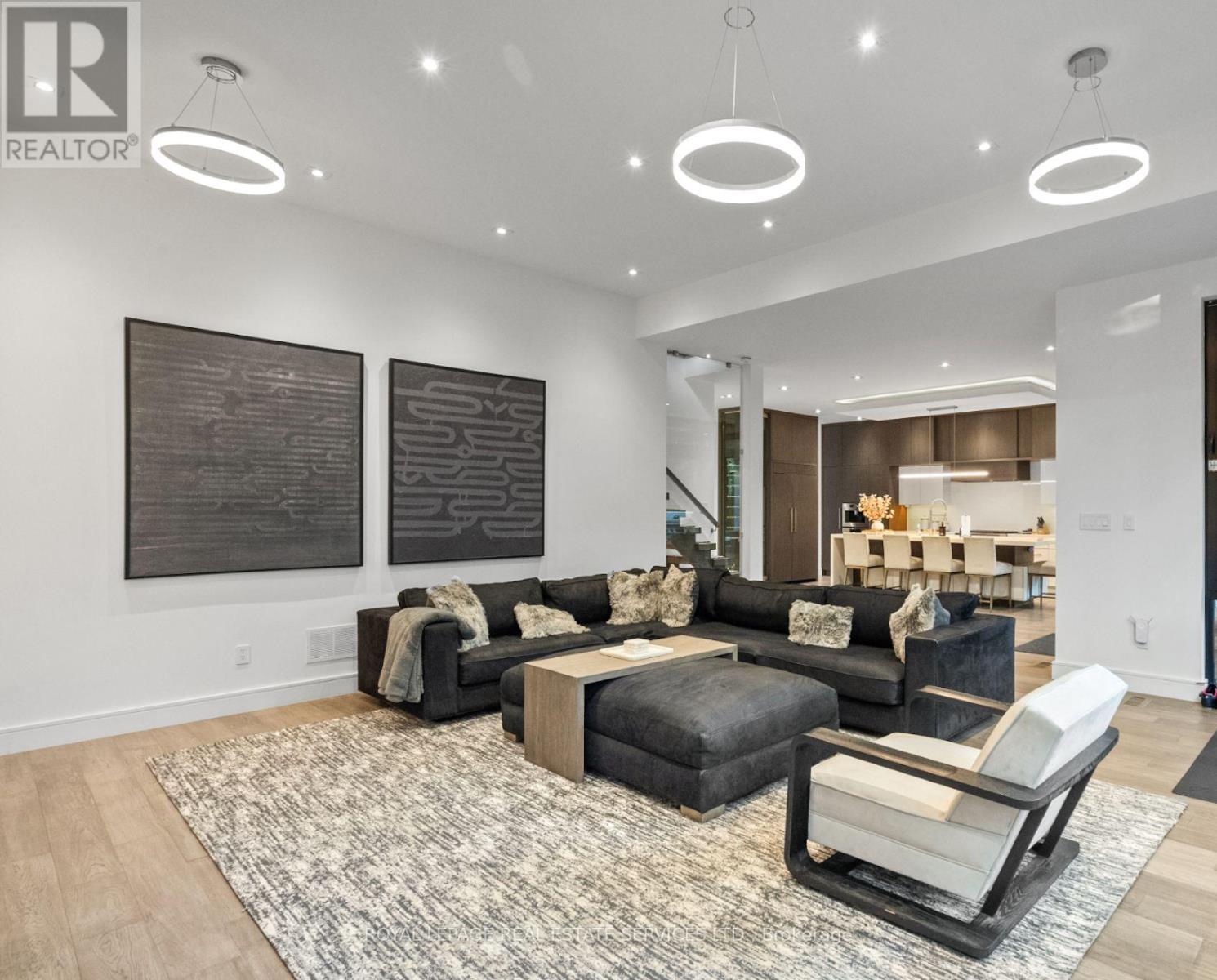 96 Montgomery Road, Toronto, Ontario  M9A 3N5 - Photo 15 - W12393803