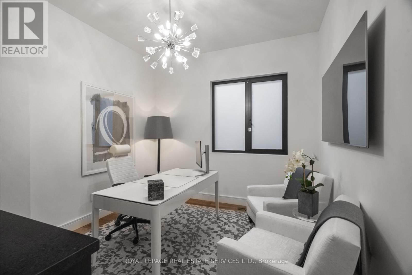 96 Montgomery Road, Toronto, Ontario  M9A 3N5 - Photo 17 - W12393803