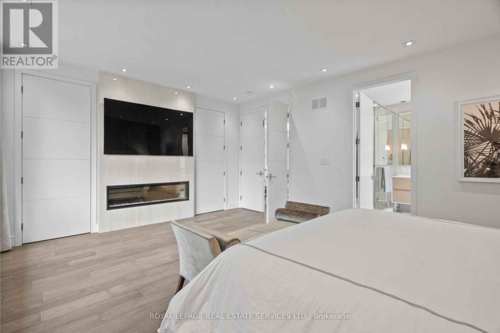 96 Montgomery Road, Toronto, Ontario  M9A 3N5 - Photo 20 - W12393803