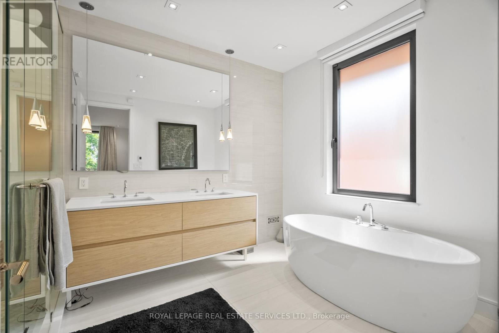 96 Montgomery Road, Toronto, Ontario  M9A 3N5 - Photo 21 - W12393803