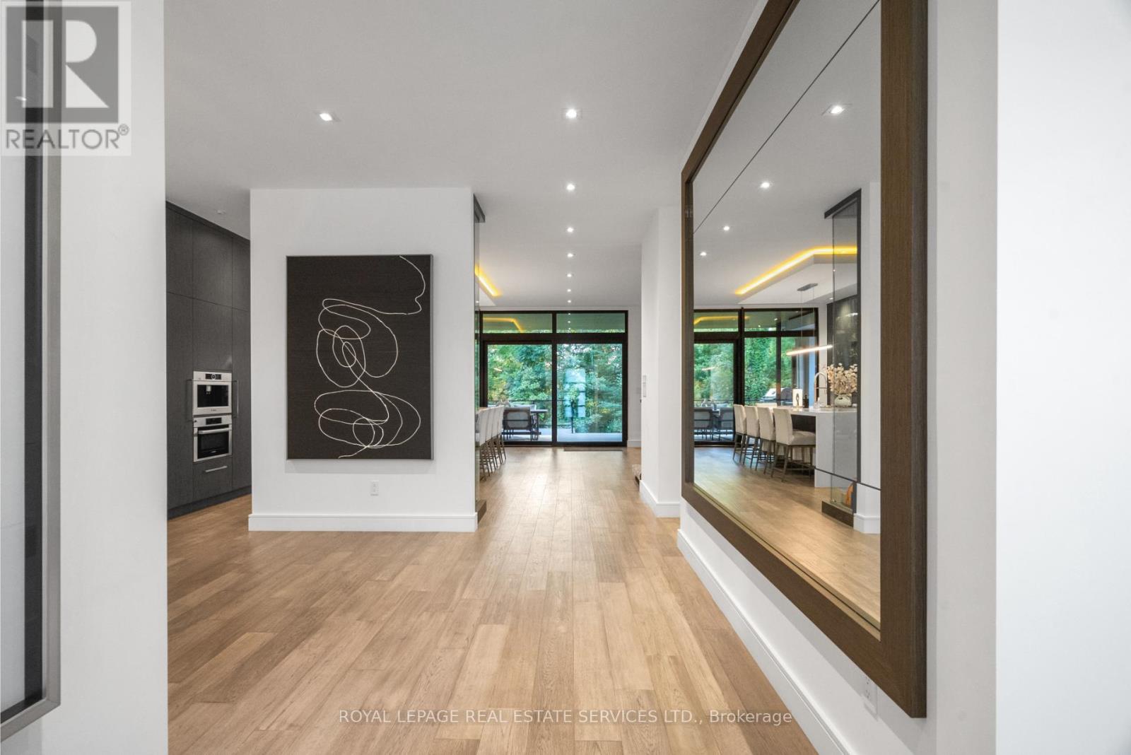Property at 96 MONTGOMERY ROAD image 3