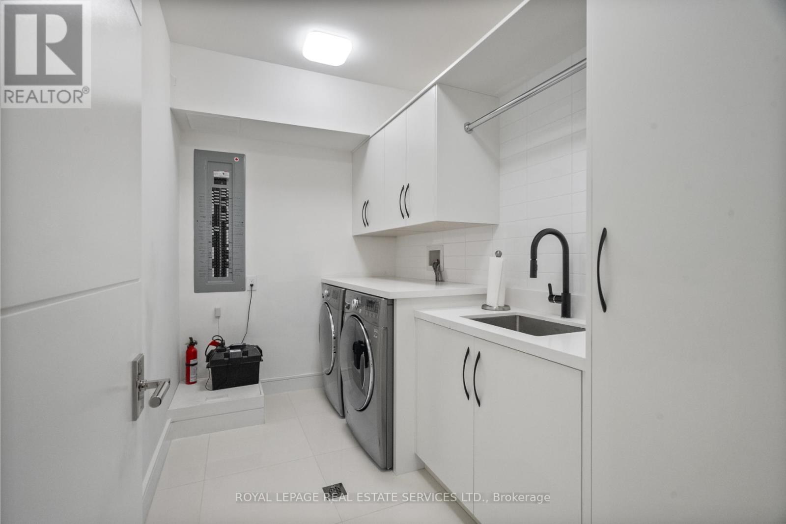 96 Montgomery Road, Toronto, Ontario  M9A 3N5 - Photo 41 - W12393803