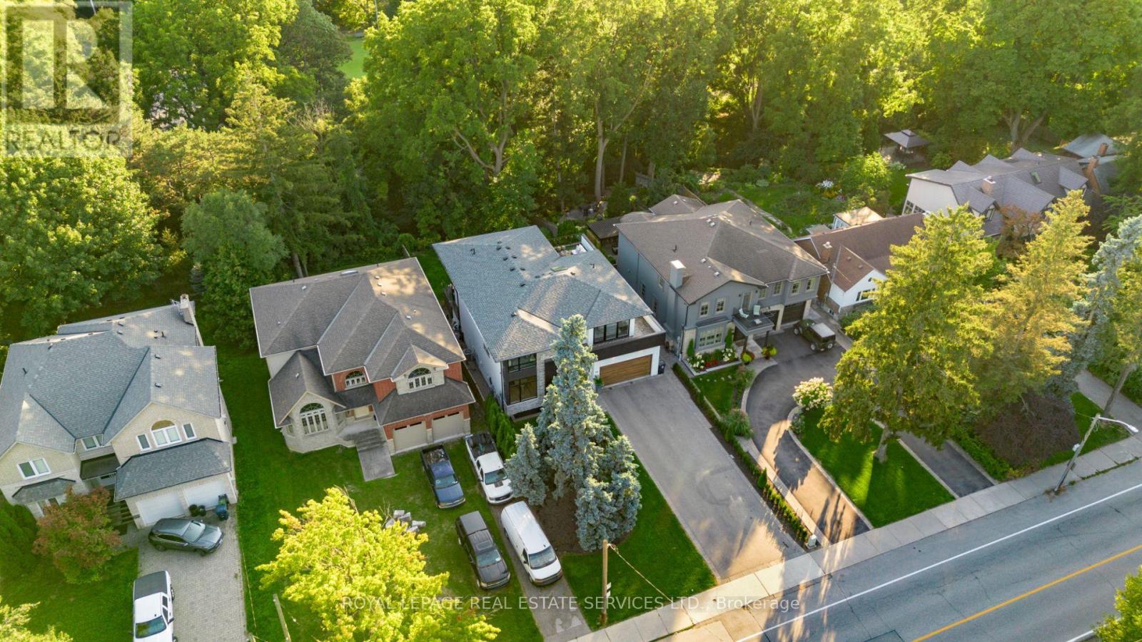 96 Montgomery Road, Toronto, Ontario  M9A 3N5 - Photo 49 - W12393803