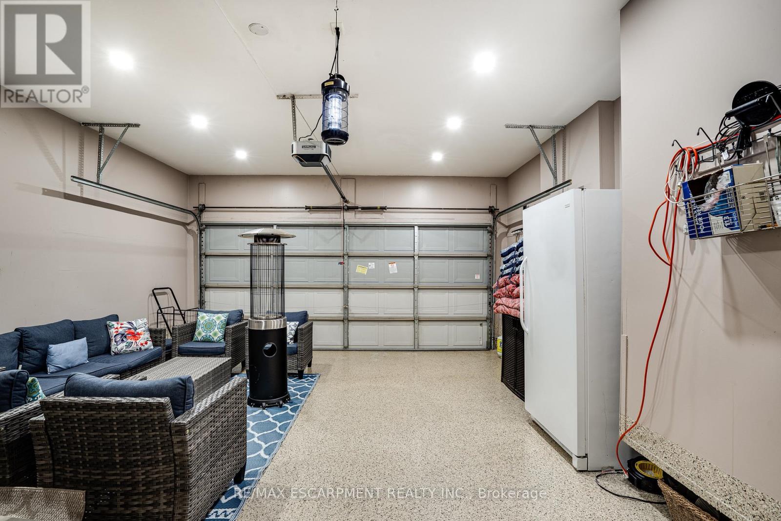 575 Stonehenge Drive, Hamilton, Ontario  L9K 1T4 - Photo 44 - X12393623