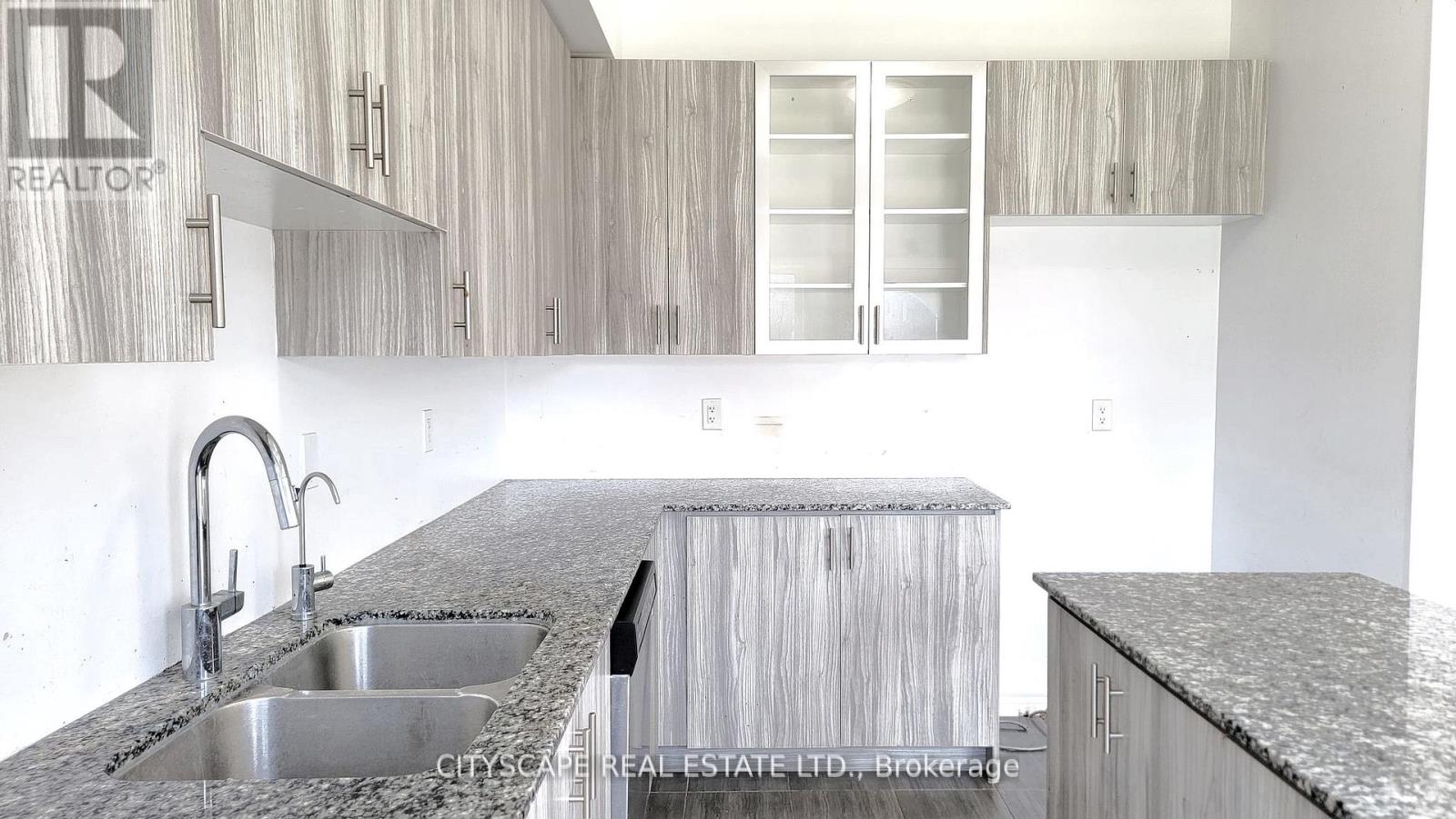 228 Ridley Crescent, Southgate, Ontario  N0C 1B0 - Photo 12 - X12393720