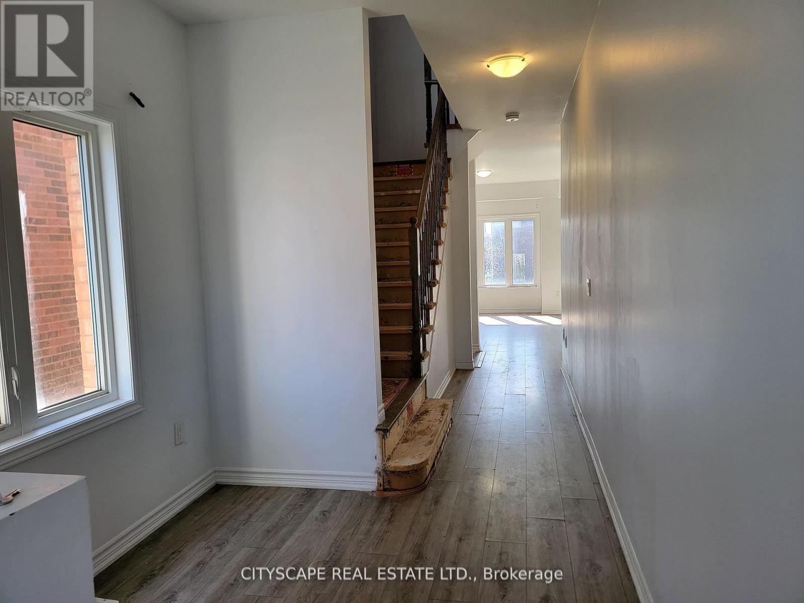228 Ridley Crescent, Southgate, Ontario  N0C 1B0 - Photo 8 - X12393720