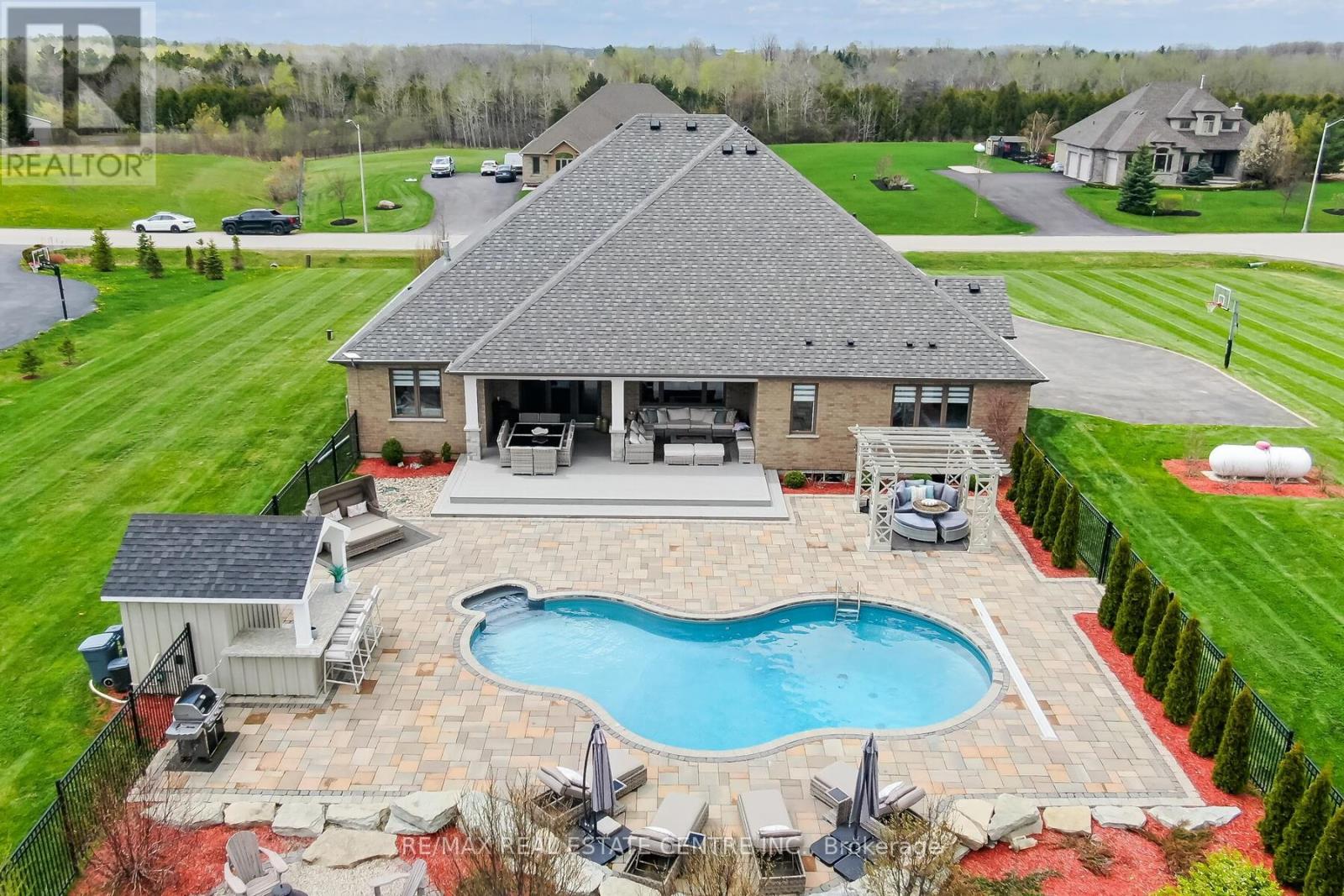 109 Crewson Court, Erin, Ontario  N0B 2K0 - Photo 47 - X12393730