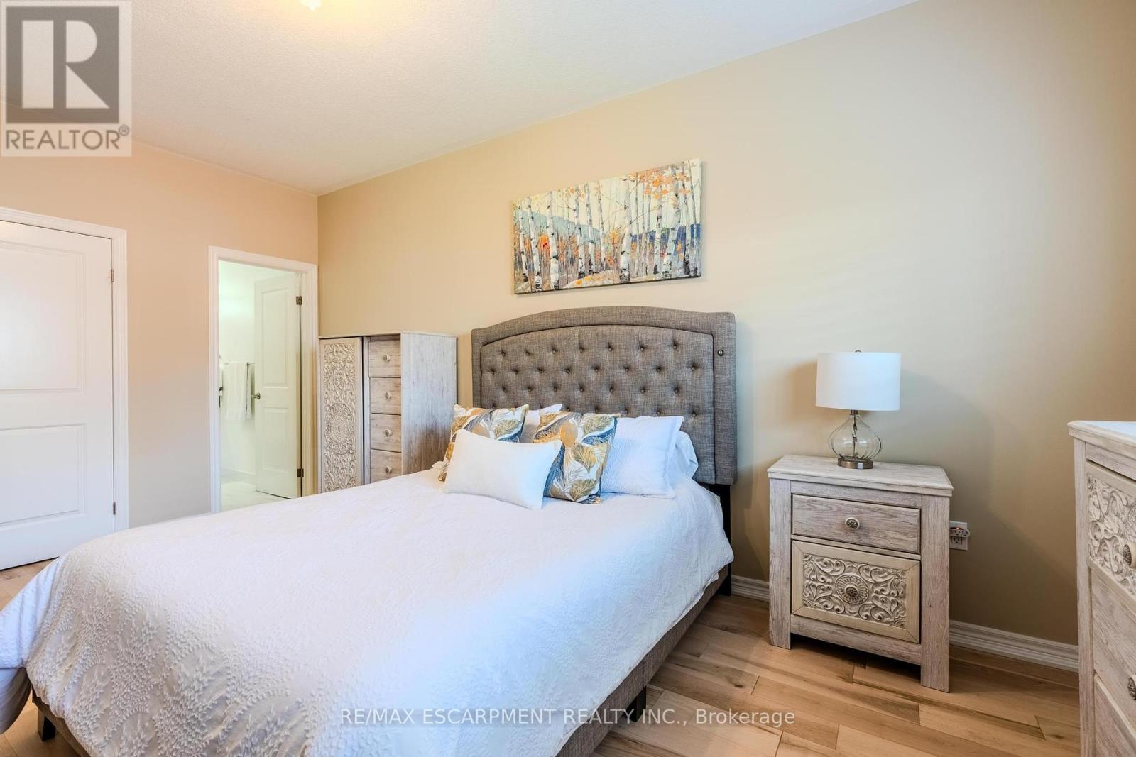 42 Cittadella Boulevard, Hamilton, Ontario  L0R 1P0 - Photo 36 - X12393795
