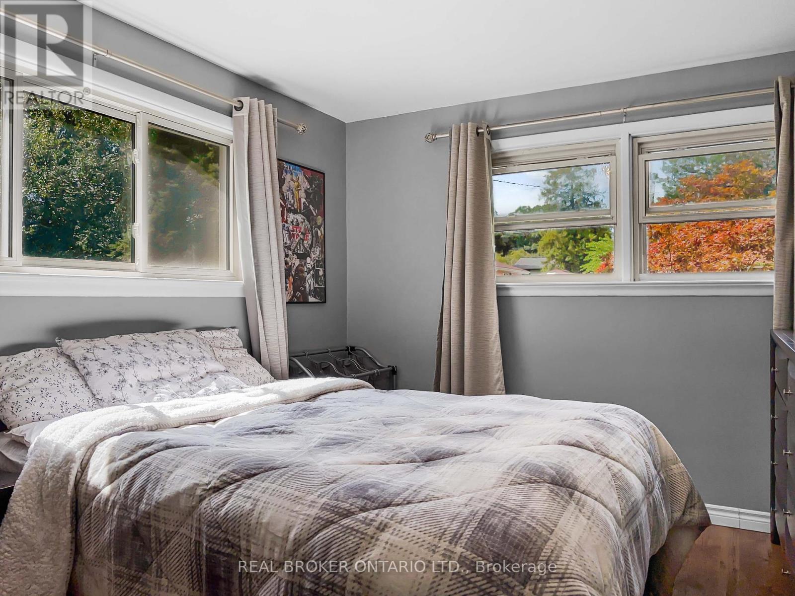 21 Richard Avenue, Norfolk (Simcoe), Ontario  N3Y 3J1 - Photo 11 - X12393799