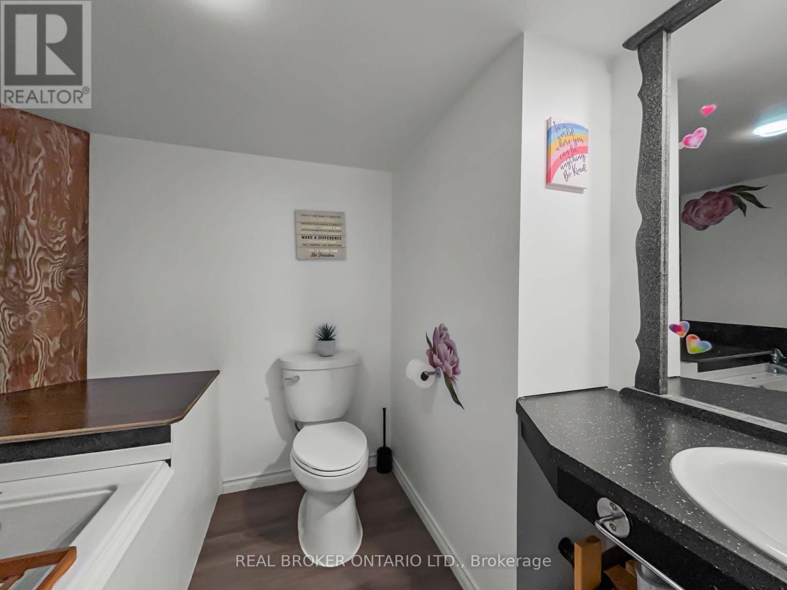 21 Richard Avenue, Norfolk (Simcoe), Ontario  N3Y 3J1 - Photo 18 - X12393799