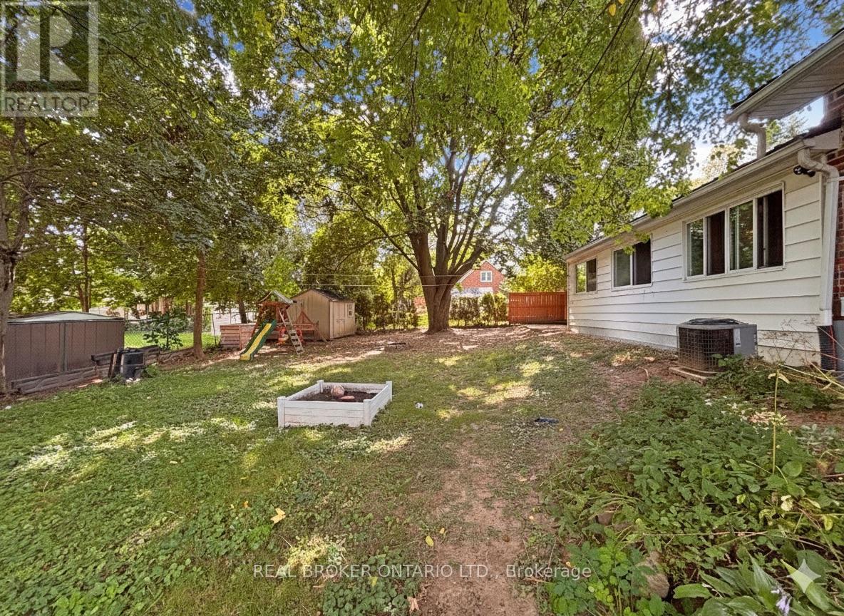 21 Richard Avenue, Norfolk (Simcoe), Ontario  N3Y 3J1 - Photo 22 - X12393799