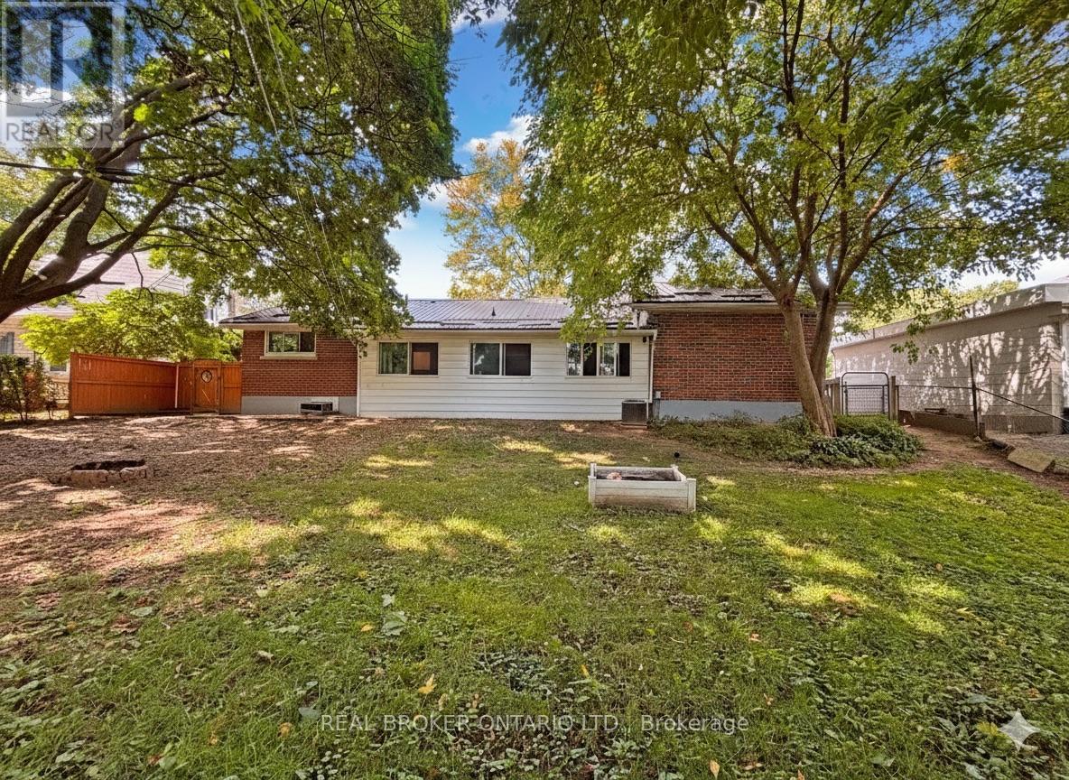 21 Richard Avenue, Norfolk (Simcoe), Ontario  N3Y 3J1 - Photo 23 - X12393799