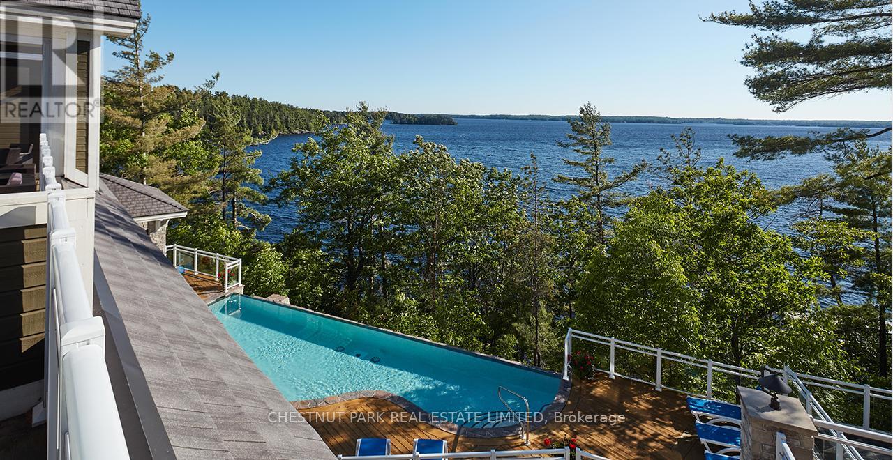 4 - 1869 Muskoka District Road 118 West, Muskoka Lakes, Ontario  P1L 1W8 - Photo 2 - X12393802