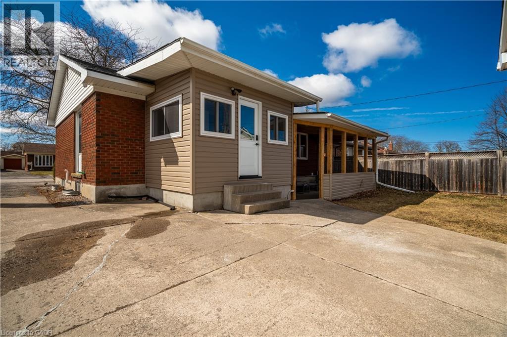 14 Milton Road, St. Catharines, Ontario  L2P 3E8 - Photo 40 - 40768285