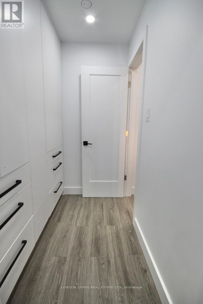 890 Viscount Road, London South, Ontario  N6J 2C9 - Photo 19 - X12394026